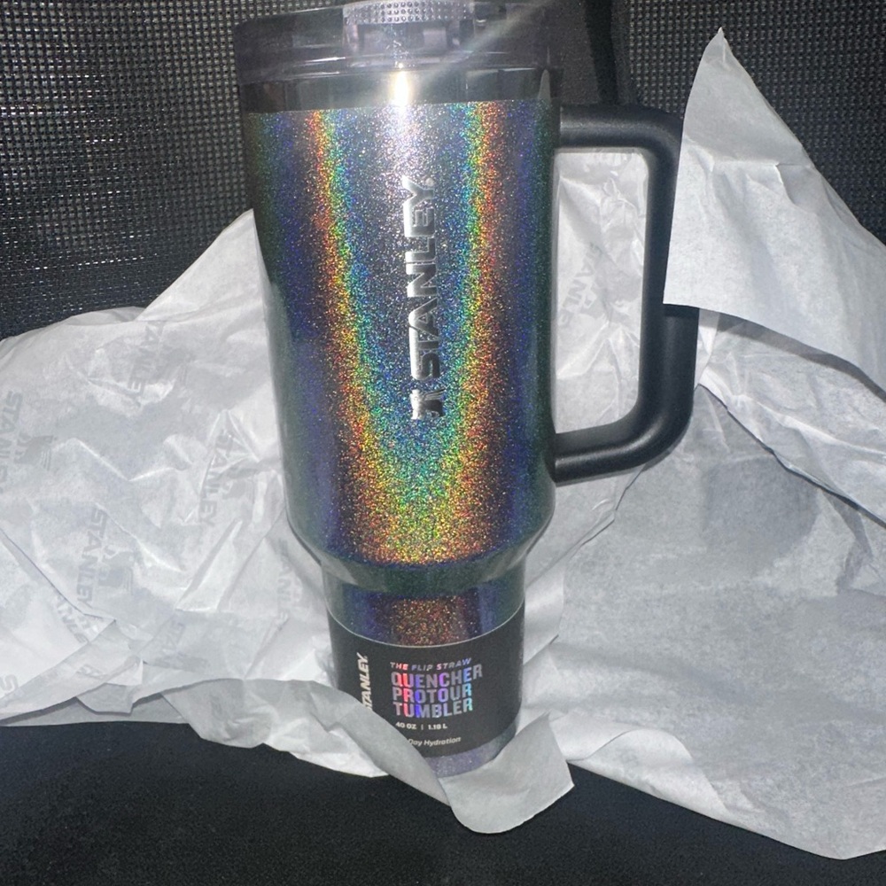 Stanley pro tour midnight glitz  40oz  authentic